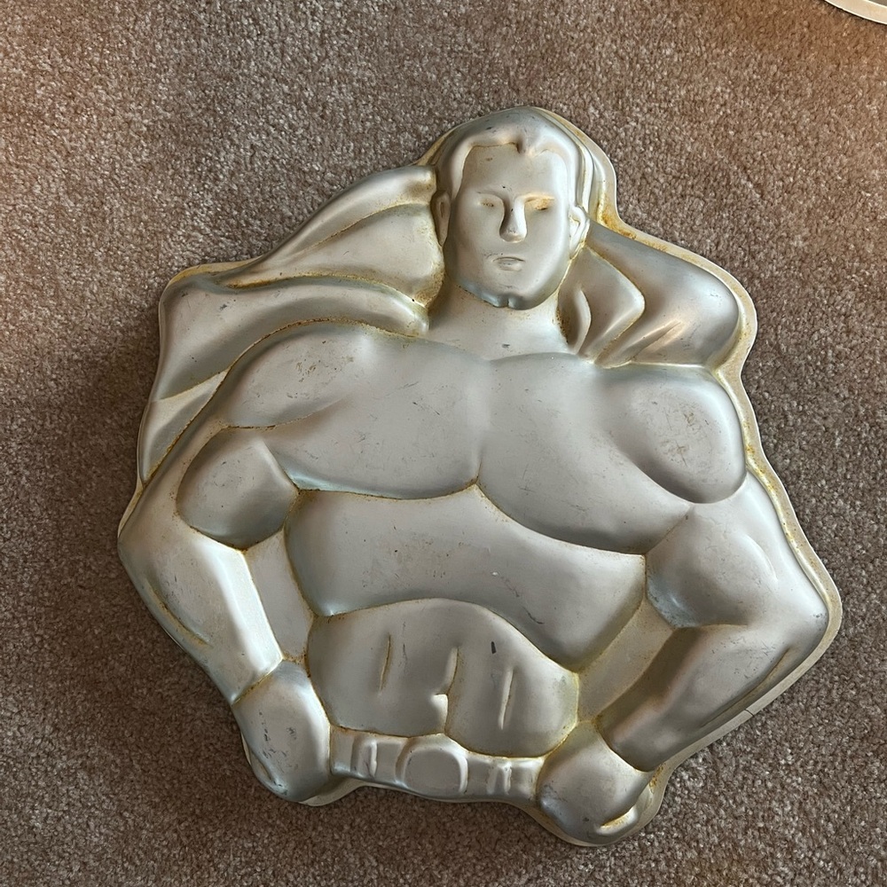 1977 vintage Wilton Superman cake pan.